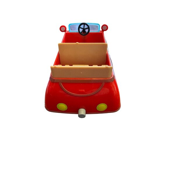 Jazwares Lot of 4 Figures and Peppa Pig Deluxe Family 6 inches Red Car - Picture 10 of 10